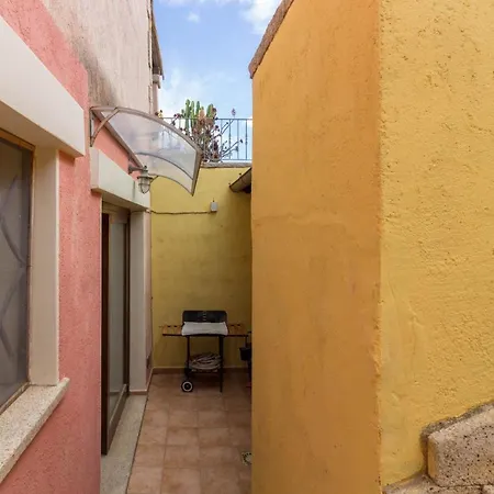 Pittulongu Comfy Apt - W/ Private Parking & Pool * Olbia