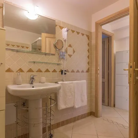 Pittulongu Comfy Apt - W/ Private Parking & Pool Apartment Olbia
