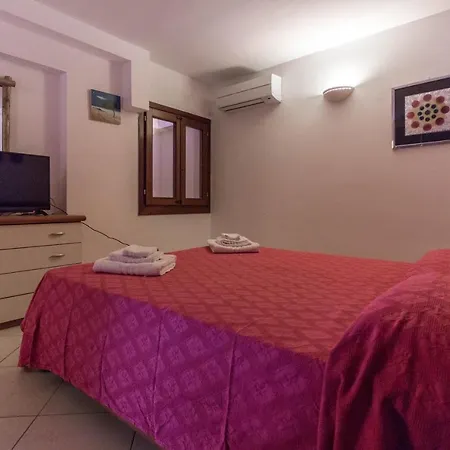 Pittulongu Comfy Apt - W/ Private Parking & Pool Olbia