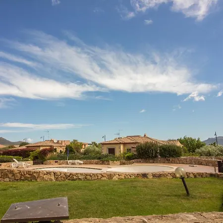 Apartment Pittulongu Comfy Apt - W/ Private Parking & Pool Olbia