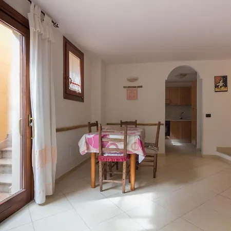 Pittulongu Comfy Apt - W/ Private Parking & Pool