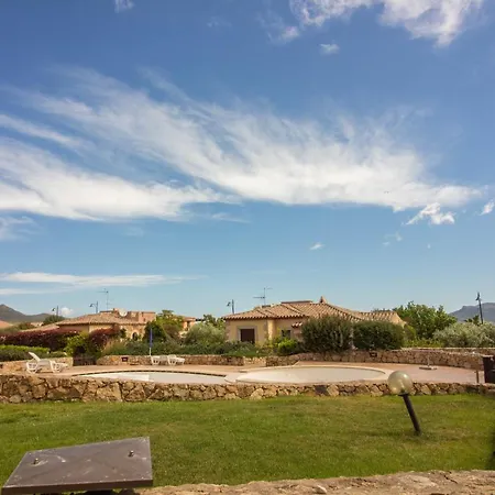 Διαμέρισμα Pittulongu Comfy Apt - W/ Private Parking & Pool Όλμπια